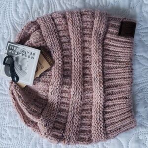 CC Flecked Ombre Beanie Tail. NWT